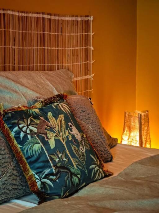 Sahara Studio With Shared Bathroom In City Centre บราติสลาวา ภายนอก รูปภาพ