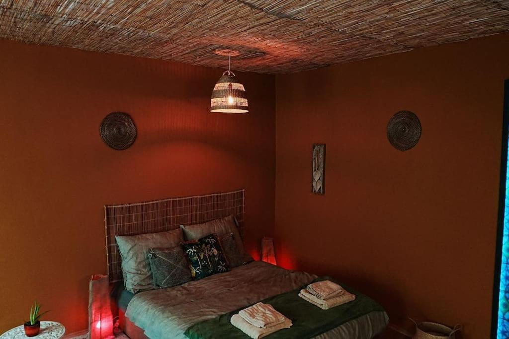 Sahara Studio With Shared Bathroom In City Centre บราติสลาวา ภายนอก รูปภาพ